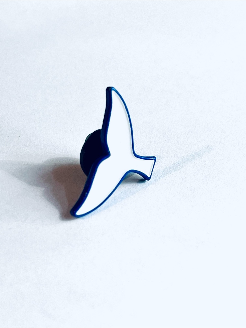 White and Blue Whale Tail Enamel Pin, Carnival Cruise - Picture 2 of 6